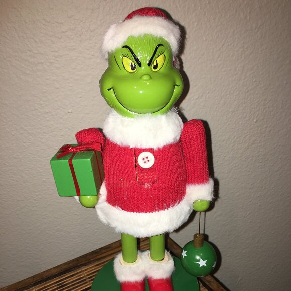 The Grinch Christmas Nutcracker - So Cute About 11 Inches tall - Picture 1 of 3